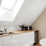 Apartment Roomsly I Next To Bryggen With Balcony *