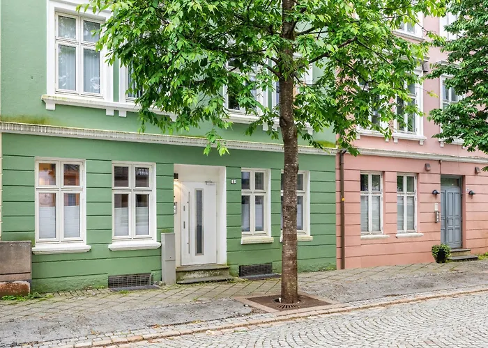 Roomsly I Next To Bryggen With Balcony Διαμέρισμα