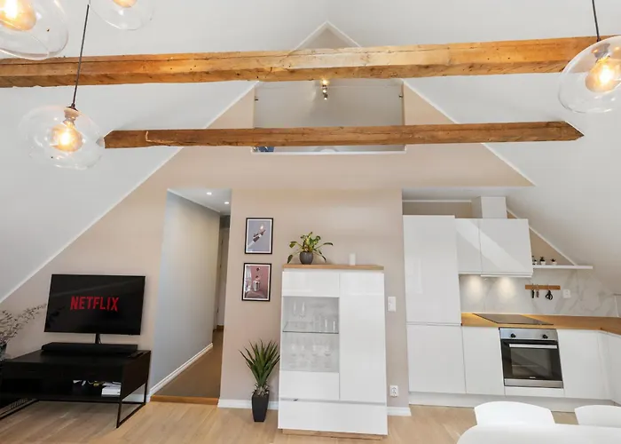 Roomsly I Next To Bryggen With Balcony Appartamento Bergen