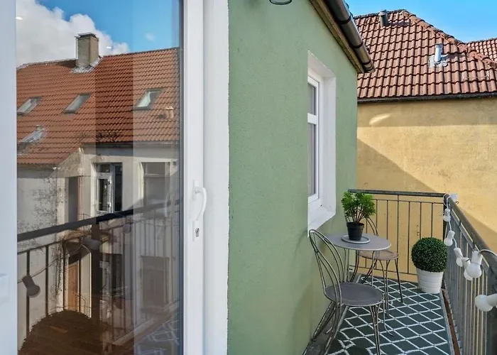 Roomsly I Next To Bryggen With Balcony * Bergen